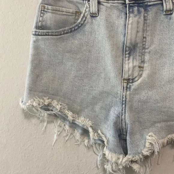 Lee Light Wash High Rise Cut Off Jean Shorts - Picture 6 of 12